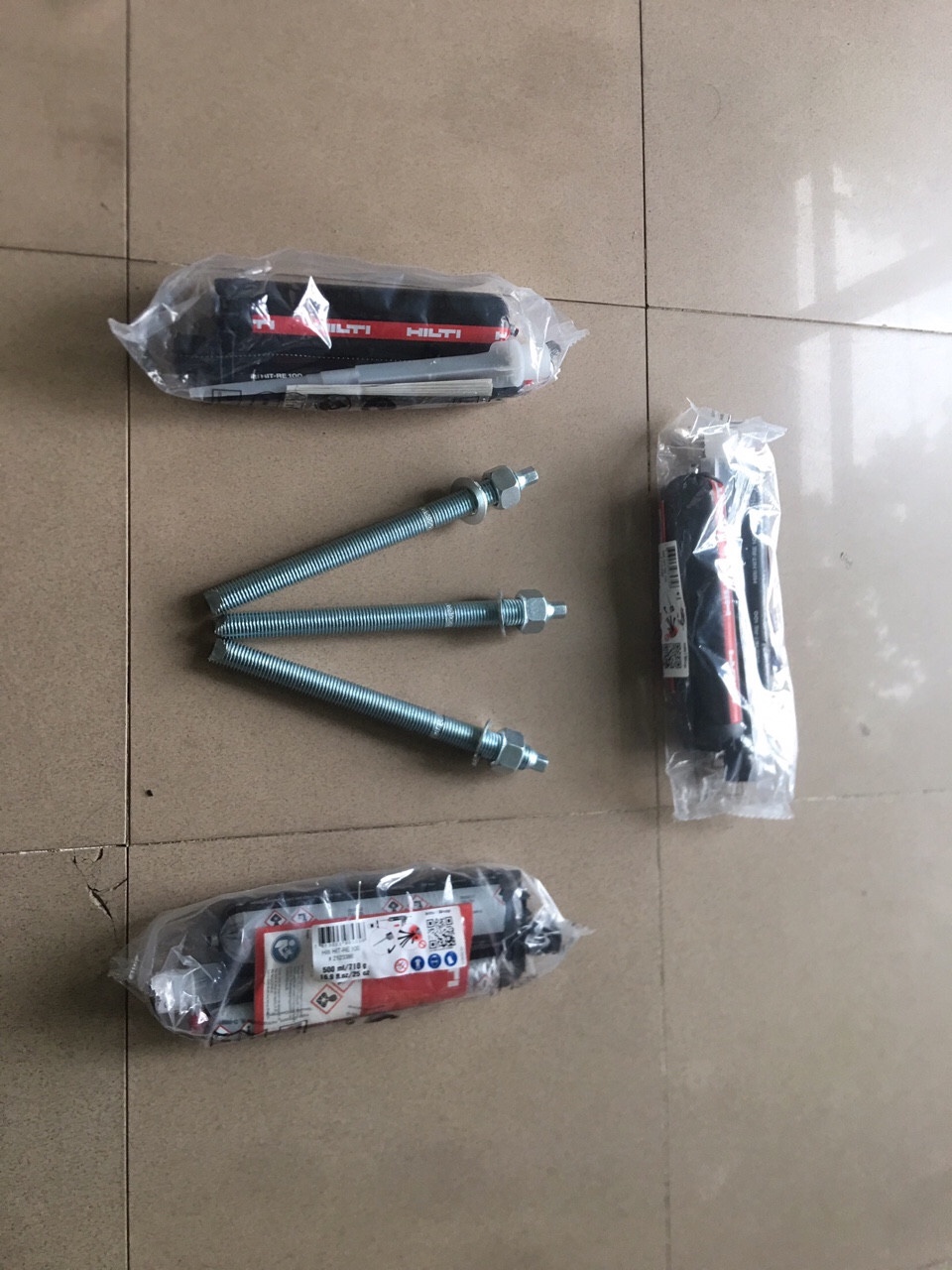 Thanh ren hóa chất Hilti 8.8